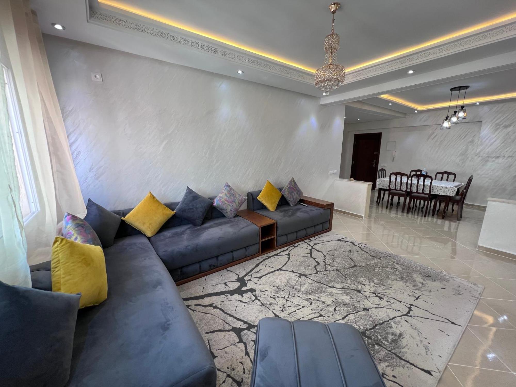 קניטרה Luxury Center Town Apartment מראה חיצוני תמונה