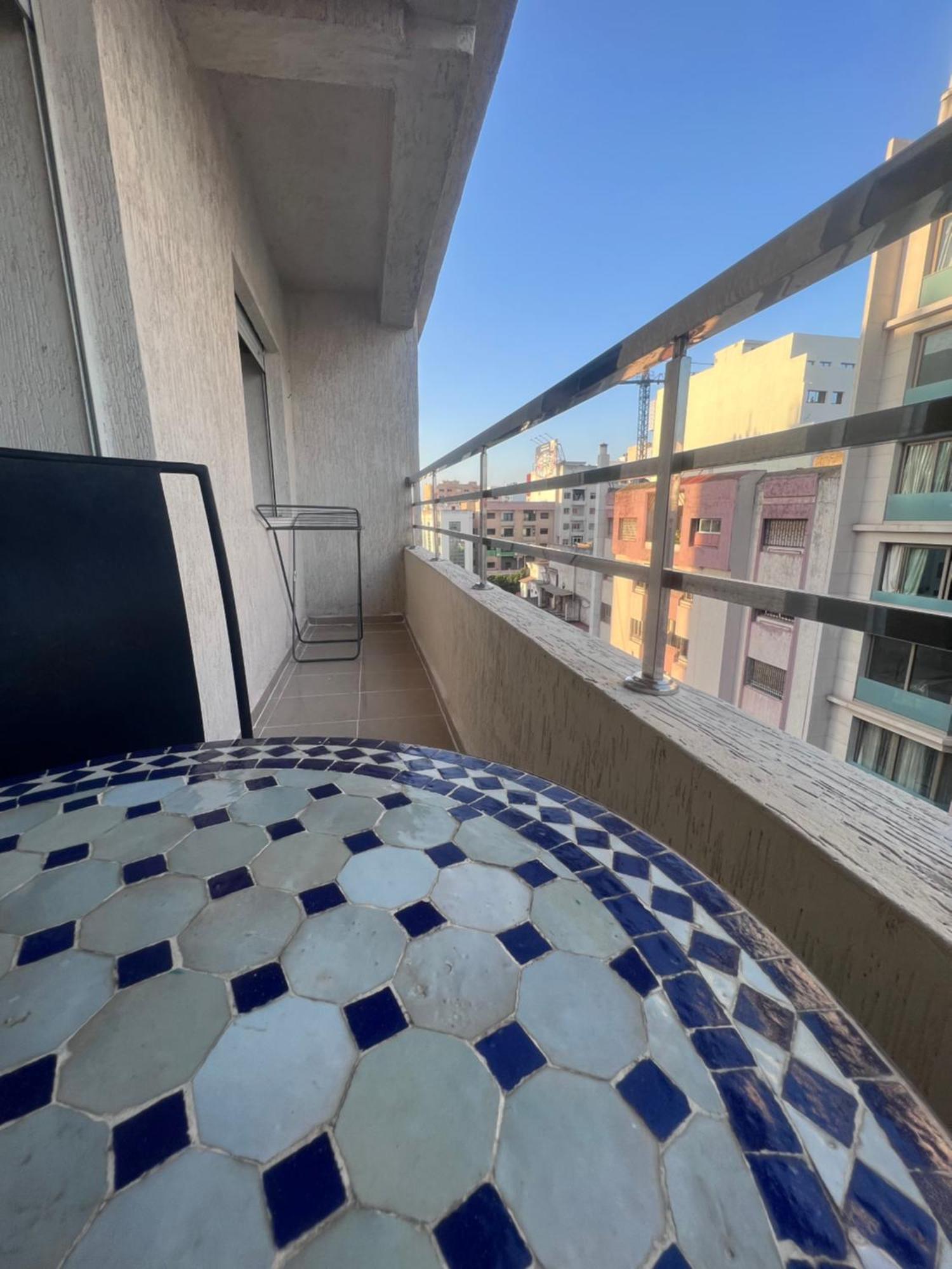 קניטרה Luxury Center Town Apartment מראה חיצוני תמונה